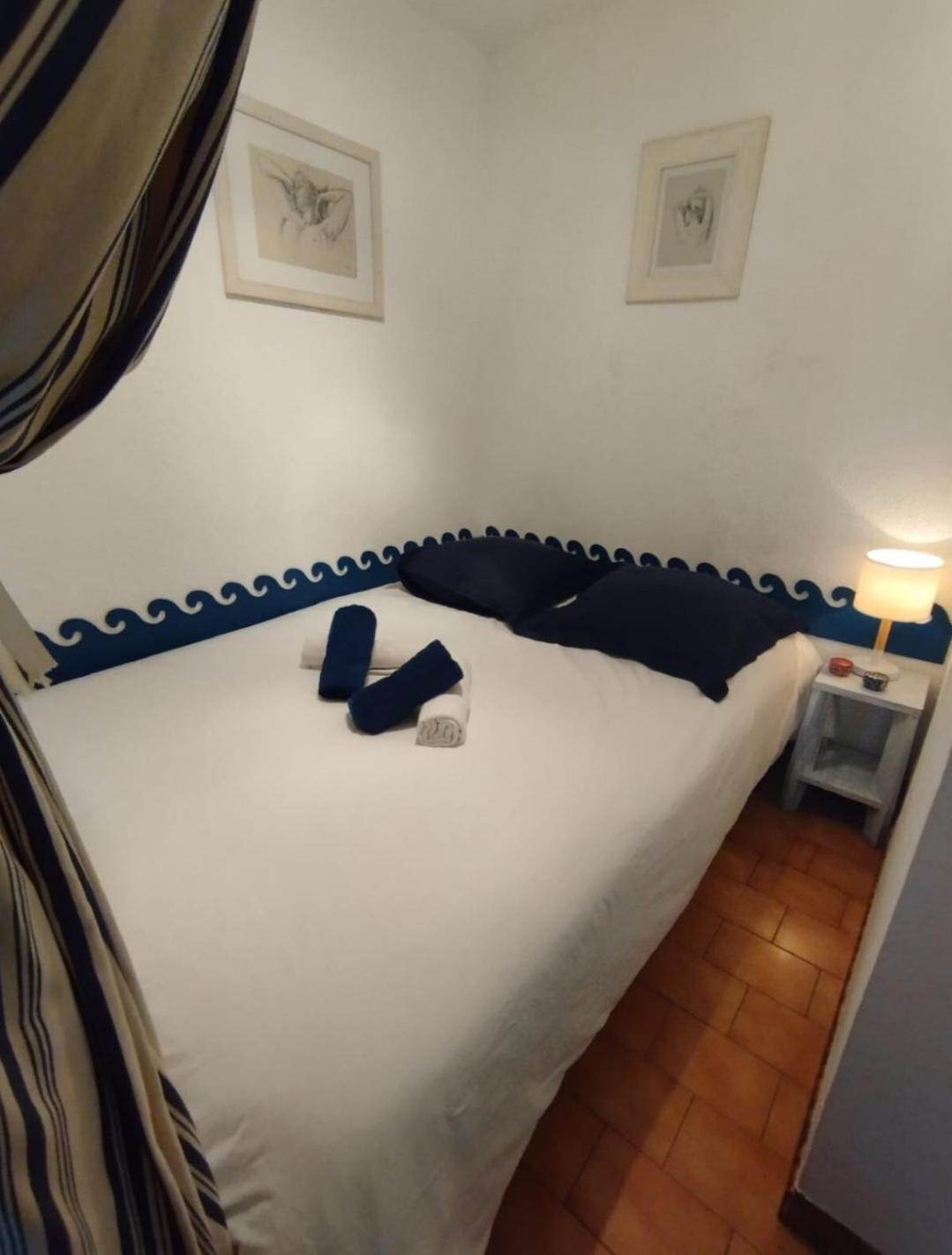 Appartement les pieds dans l'eau La Londe-les-Maures Extérieur photo